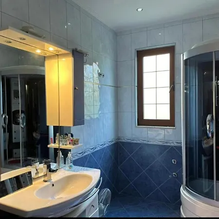 Vila Mani Villa Durrës