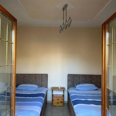 Villa Vila Mani Durrës